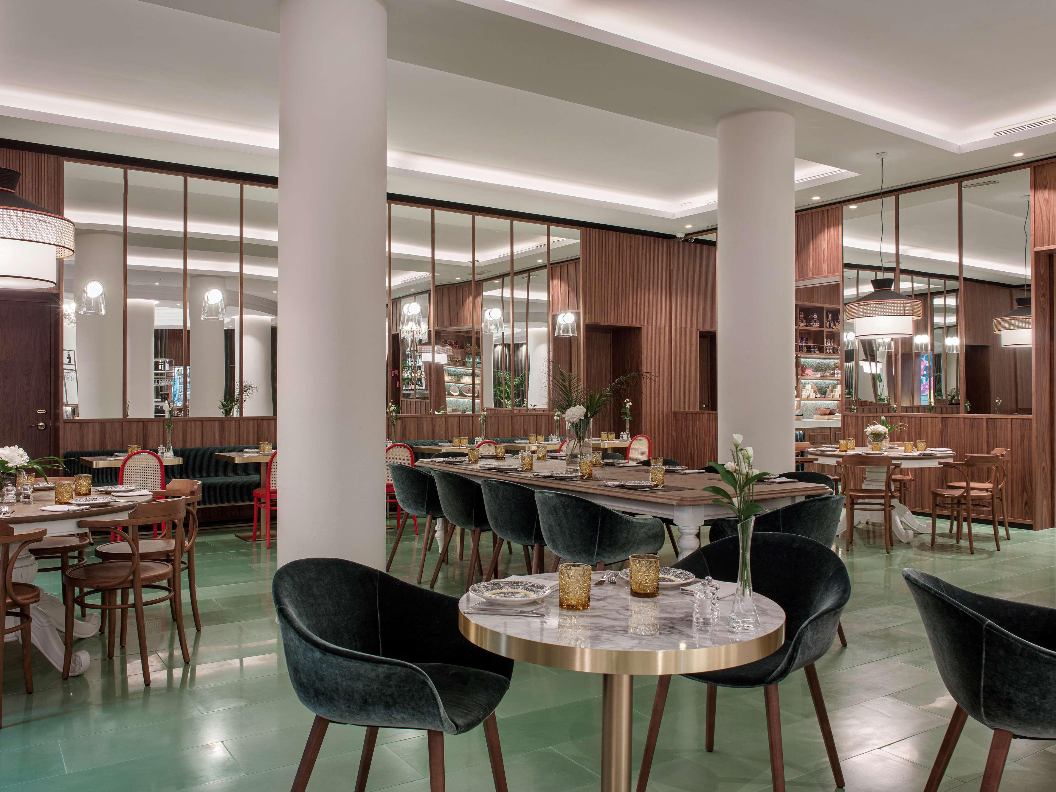 Colon Gran Melia - The Leading Of The World 5* Seville